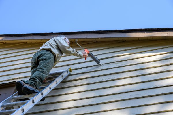 Cost of Vinyl Siding Caulk Repair in Bismarck