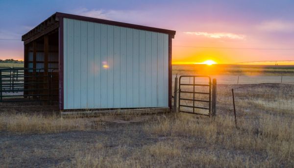 Pole Building Siding Service in Bismarck